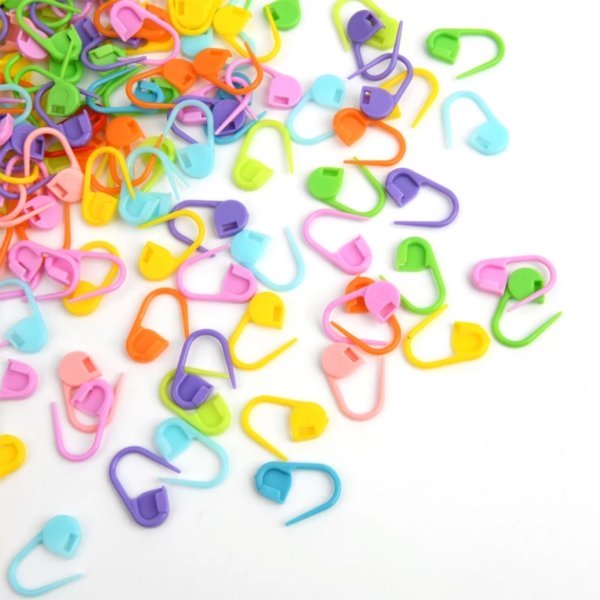 plastic stitch markers