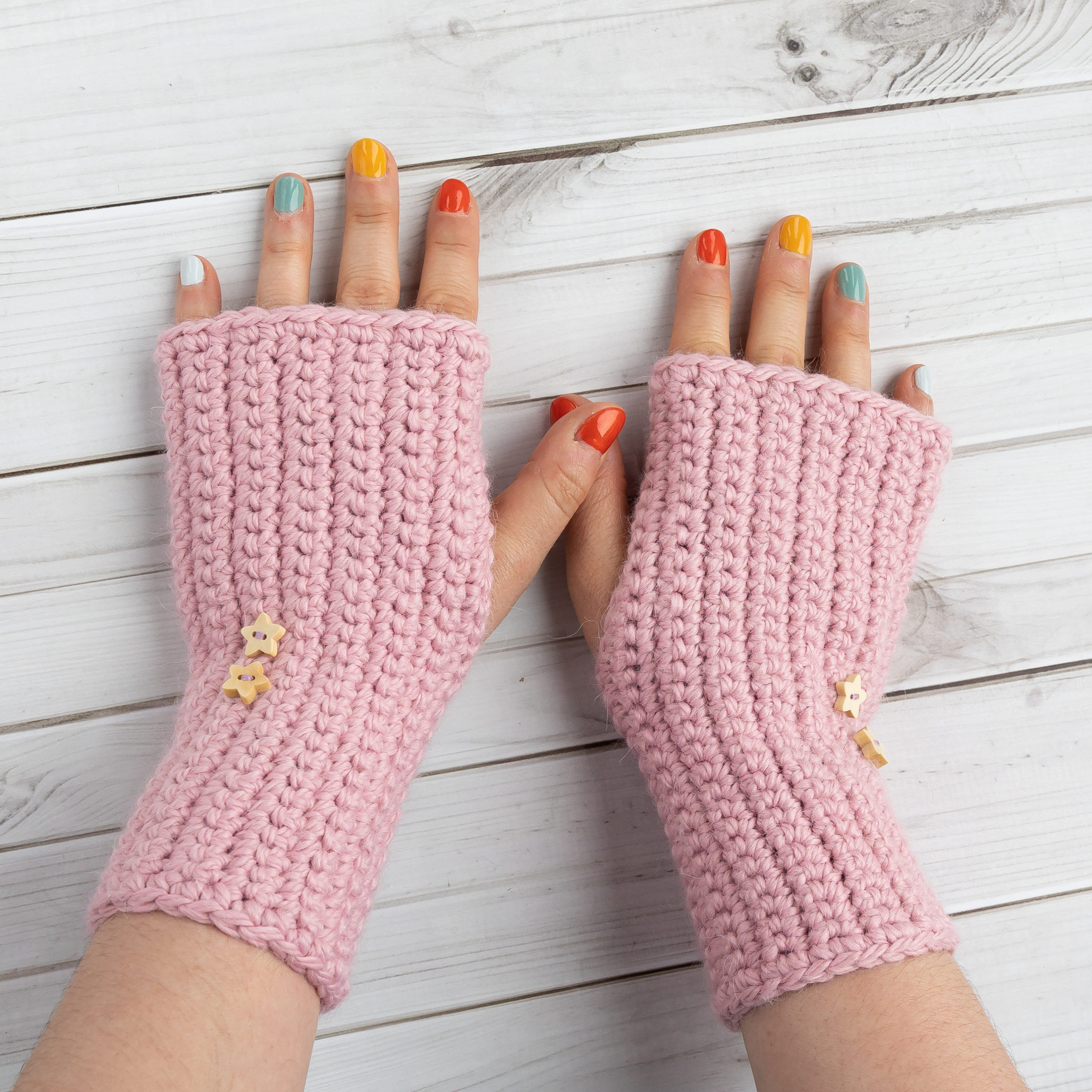crochet pattern: fabulous fingerless gloves