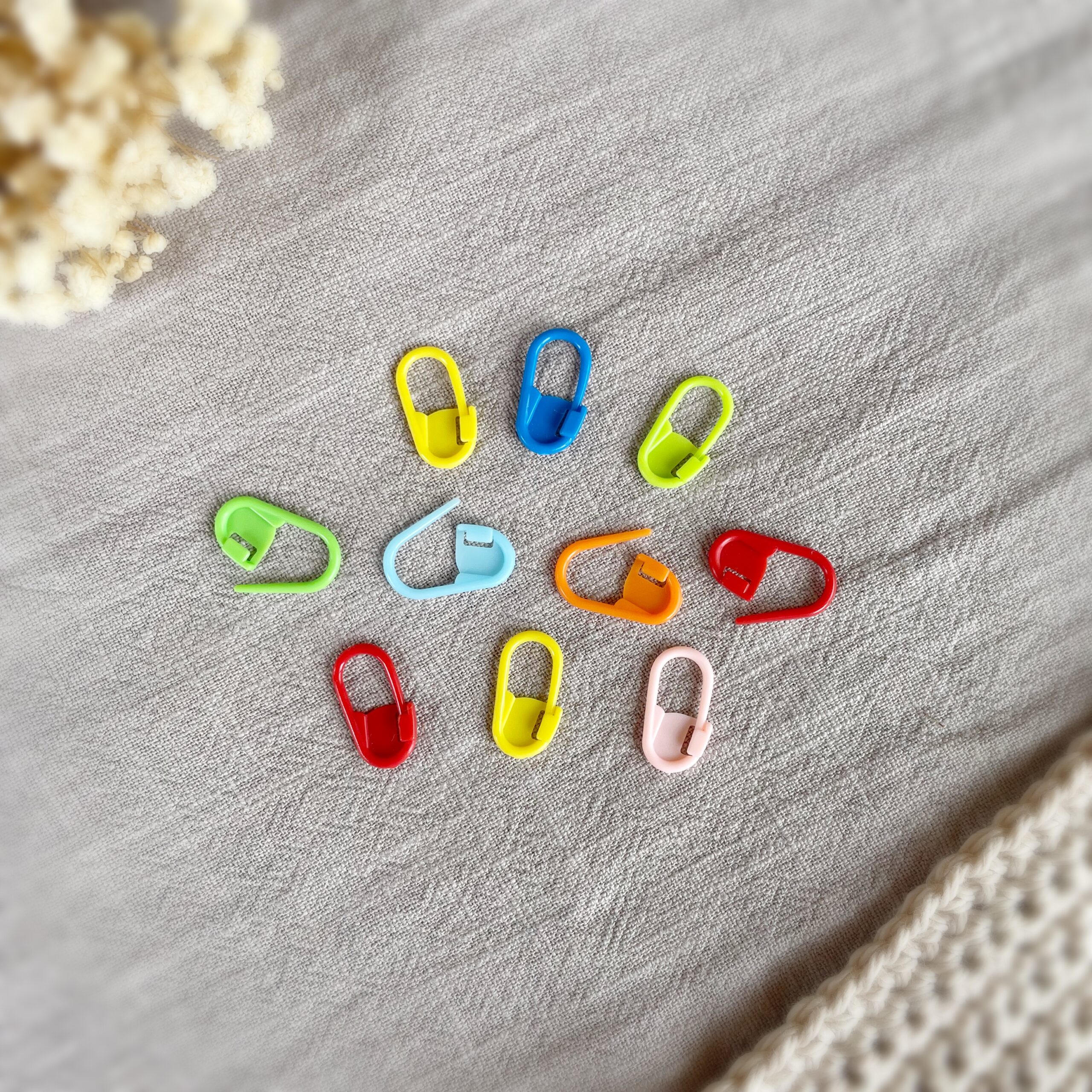 plastic stitch markers
