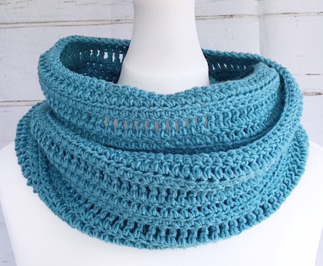 crochet pattern: just jules infinity scarf