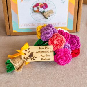 crochet kit: everlasting bouquet