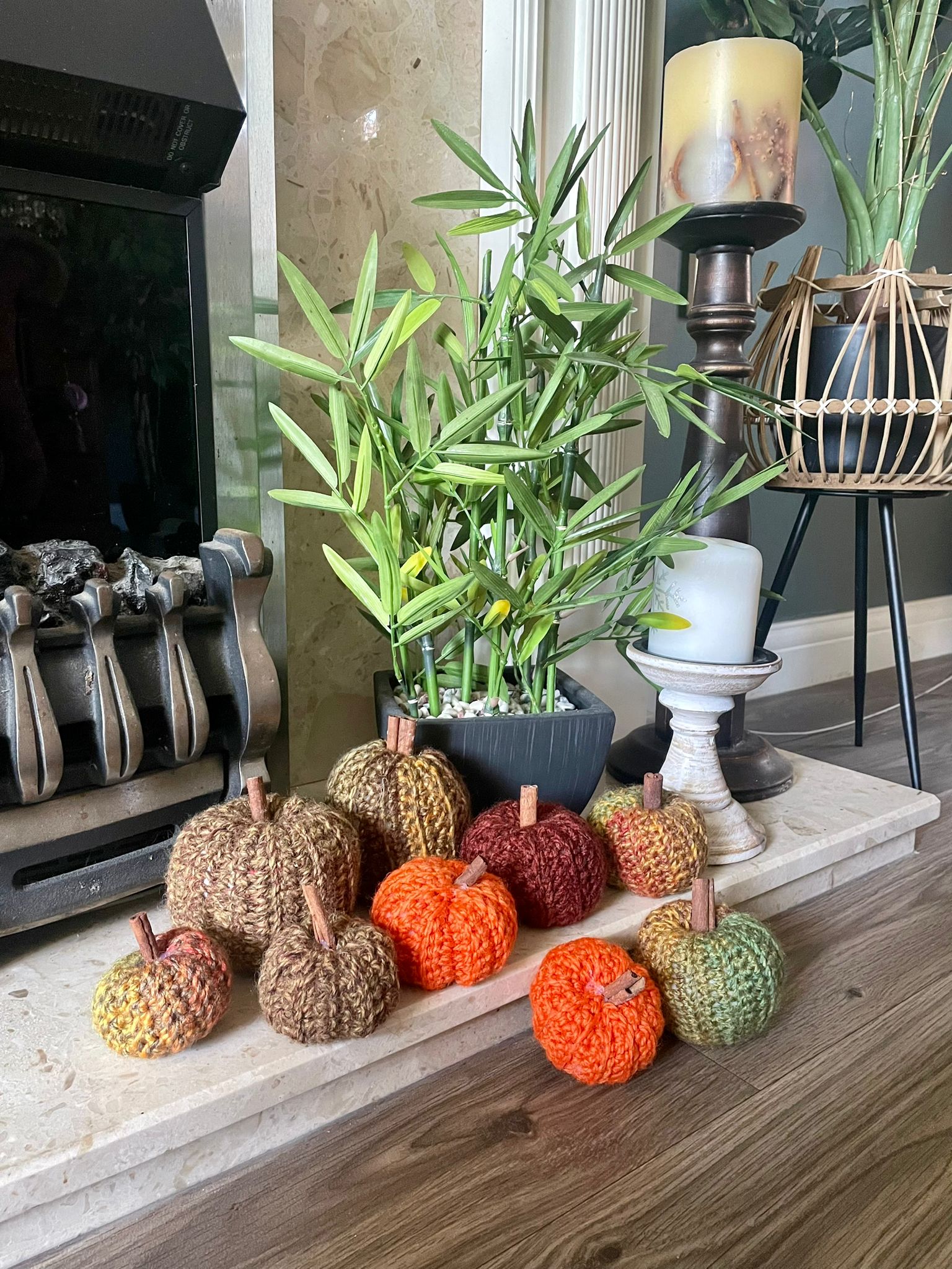 easy autumn pumpkins crochet kit!