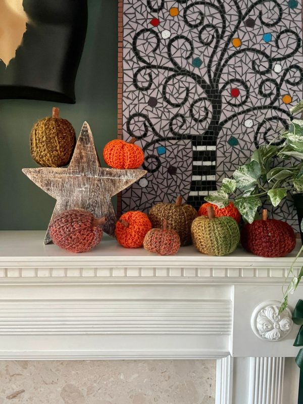 easy autumn pumpkins crochet kit!