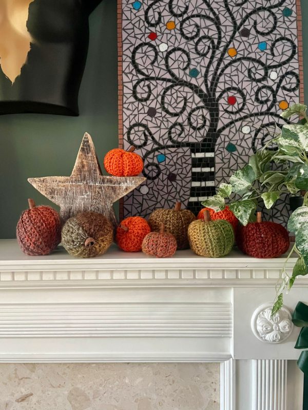 easy autumn pumpkins crochet kit!