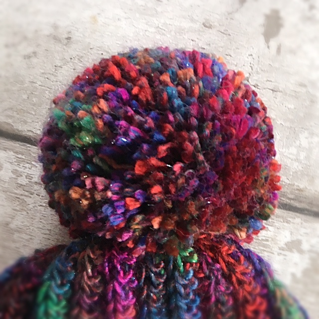 video tutorial: making pom poms