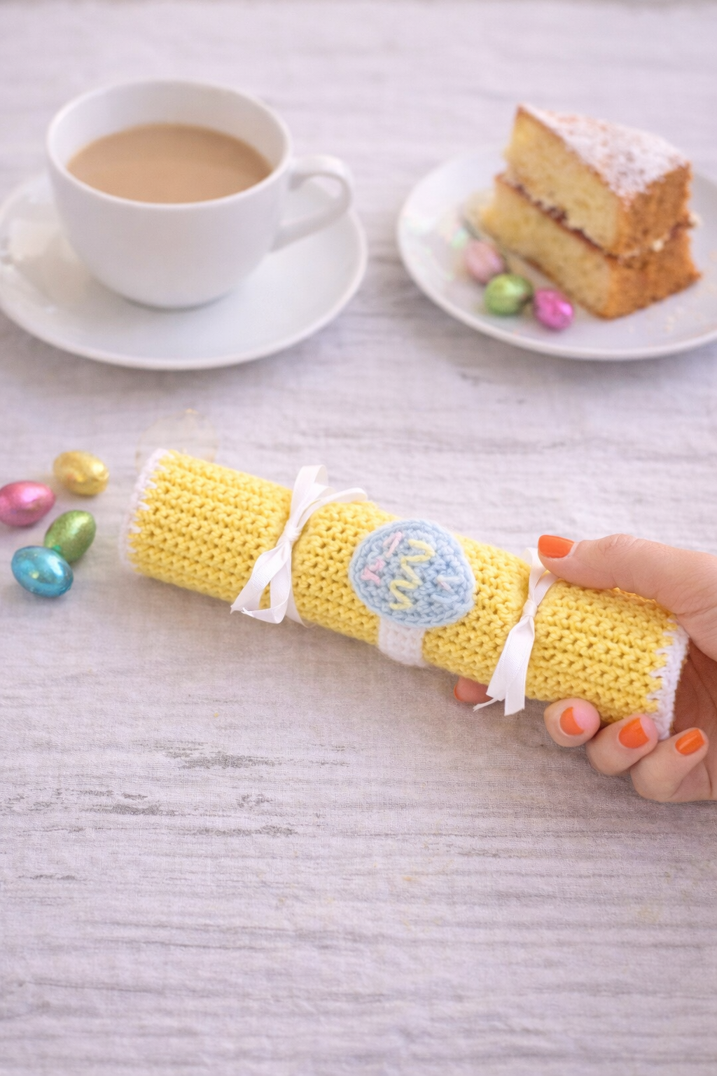 crochet pattern: easter crackers