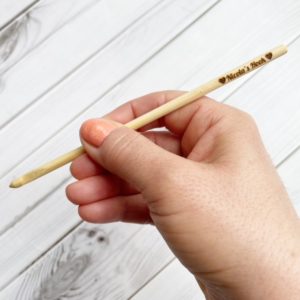 right handed crochet hook