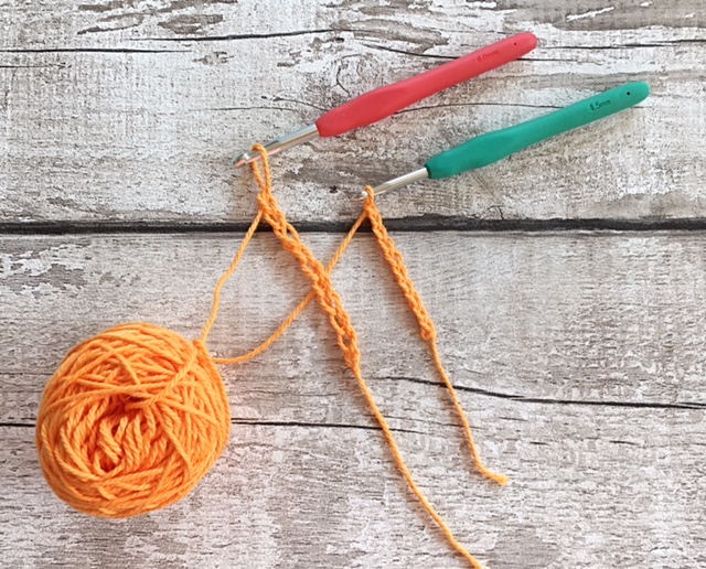 5 top tips for crocheting with t shirt yarn! - The Secret Crocheter