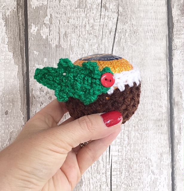 crochet pattern: chocolate orange cover