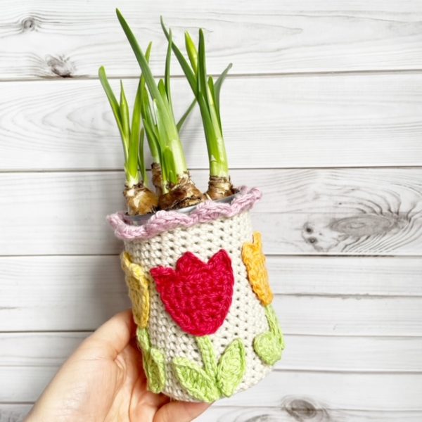 crochet pattern: tulip pot cover