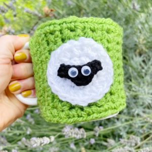 crochet pattern: sheep mug hug