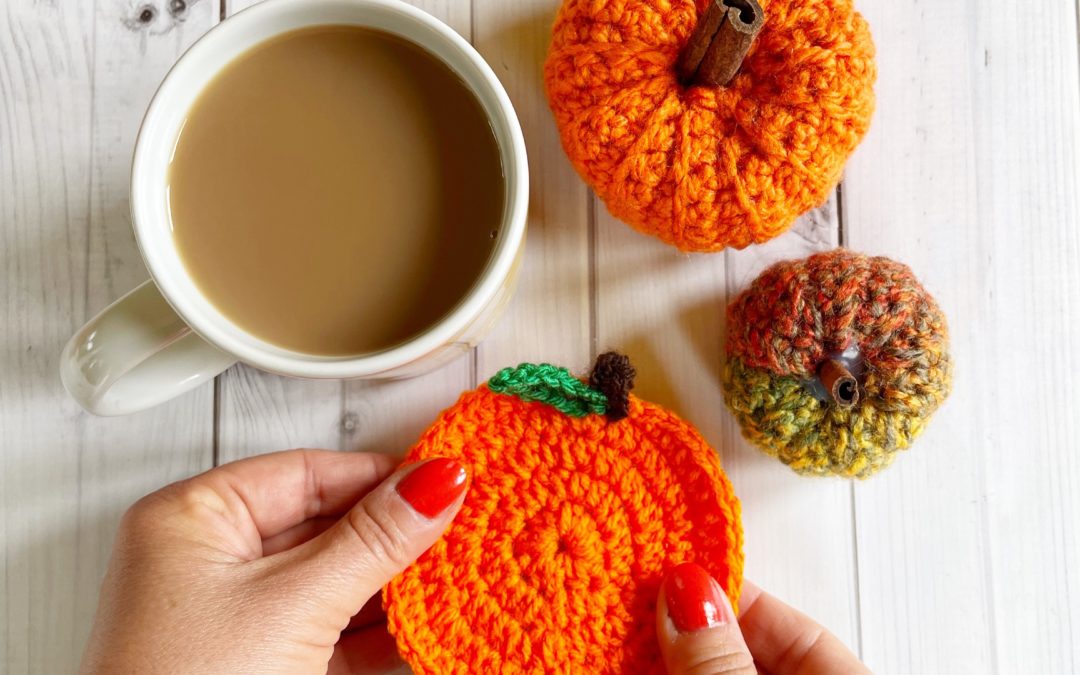 how to crochet a pumpkin coaster