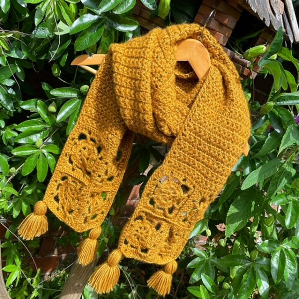 crochet pattern: starburst crochet scarf