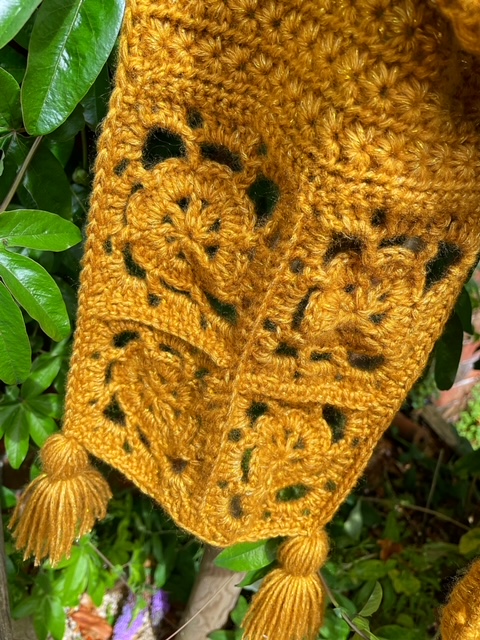 crochet pattern: starburst crochet scarf