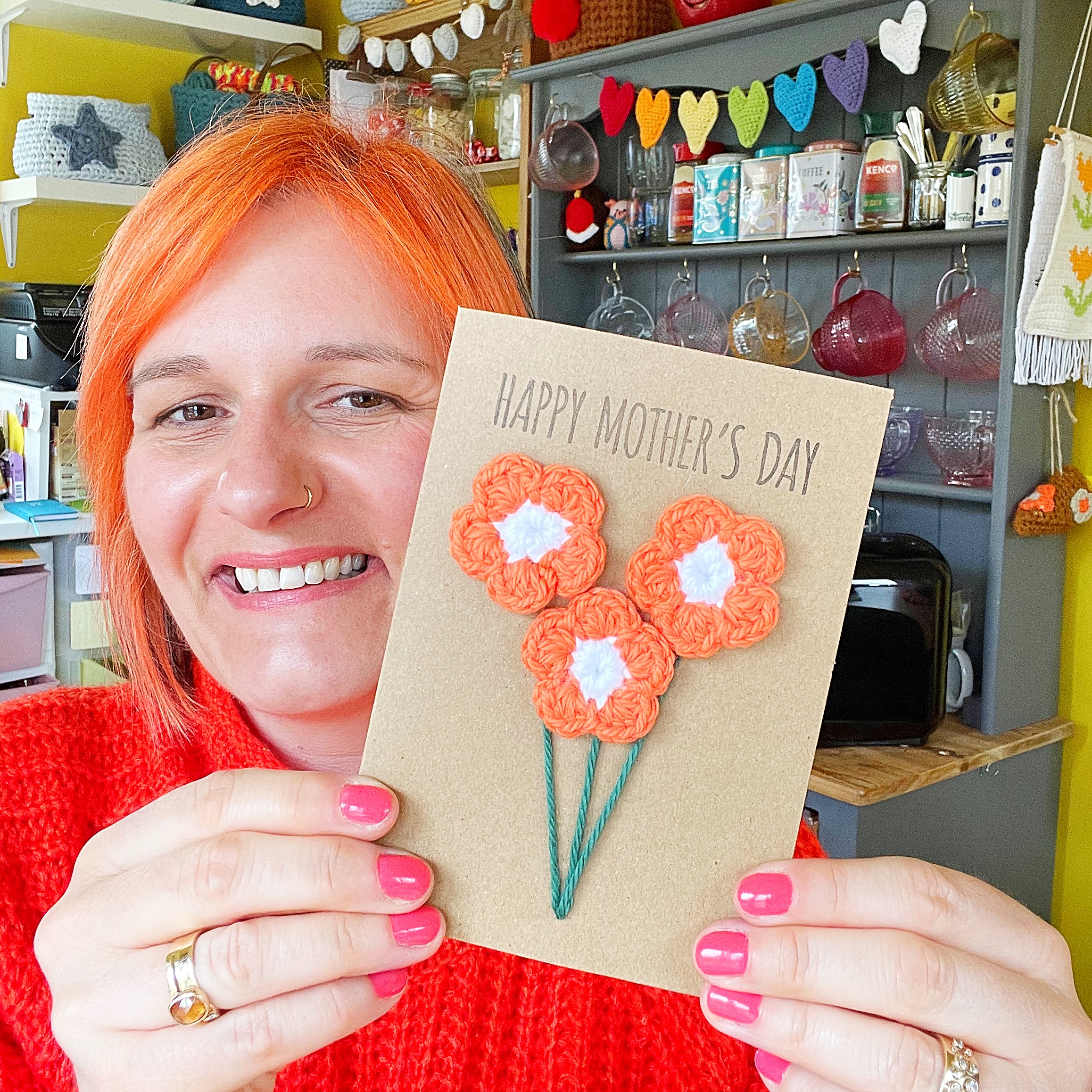 teeny tiny flower free crochet pattern