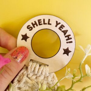 shell yeah! crochet hanging shell kit with wooden hoop