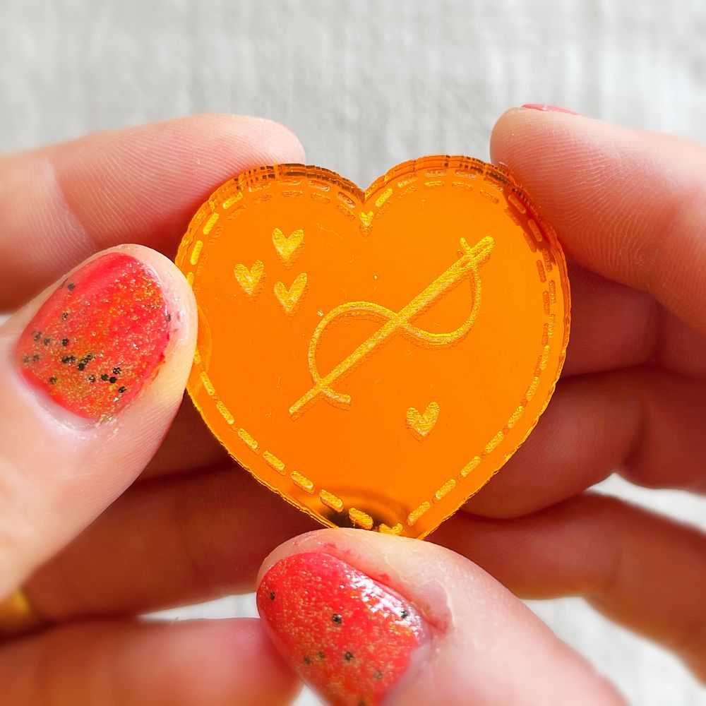 mirrored acrylic needle minder – magnetic stitching accessory (4cm) heart orange