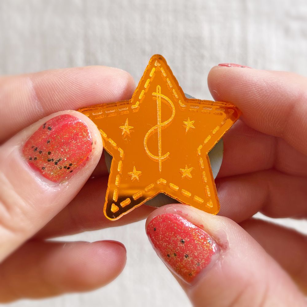 mirrored acrylic needle minder – magnetic stitching accessory (4cm) star orange