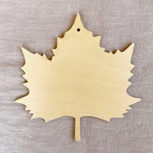 engraved autumn leaf plaque wreath crochet accessory