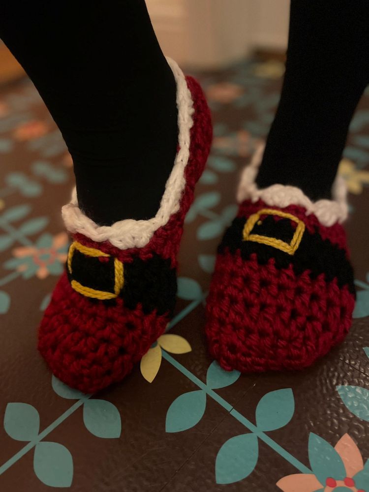 santa slippers crochet kit festive super chunky project