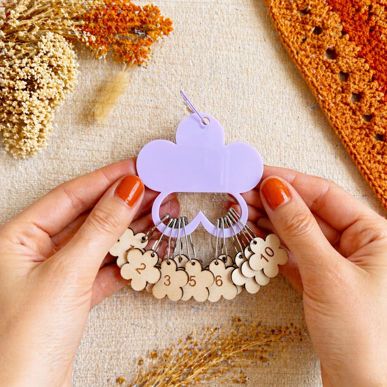 numbered stitch markers for crochet & knitting with holder circle